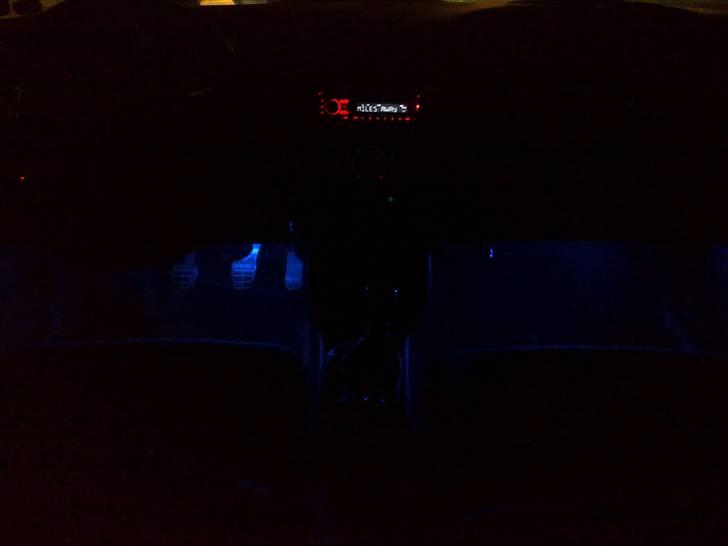 VW Golf 3 - Neon installeret oppe foran billede 10