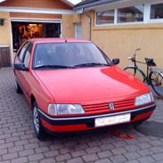 Peugeot 405 1,6 GLX SOLGT