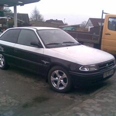 Opel astra NZ SKROTTET