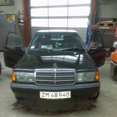 Mercedes Benz 190 E 2.6 12v
