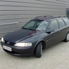 Opel Vectra *SOLGT*