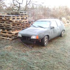 Opel kadett e skrottet