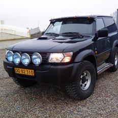 Nissan patrol y61 SOLGT