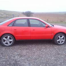 Audi A4 (SOLGT)