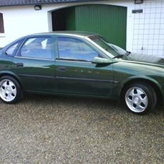 Opel vectra b 1,8 solgt