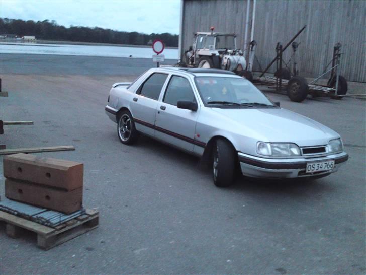 Ford Sierra 2.0i~2talt skadet~ billede 3