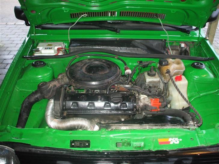 VW Polo (SOLGT) - Maskinrummet :-) billede 6