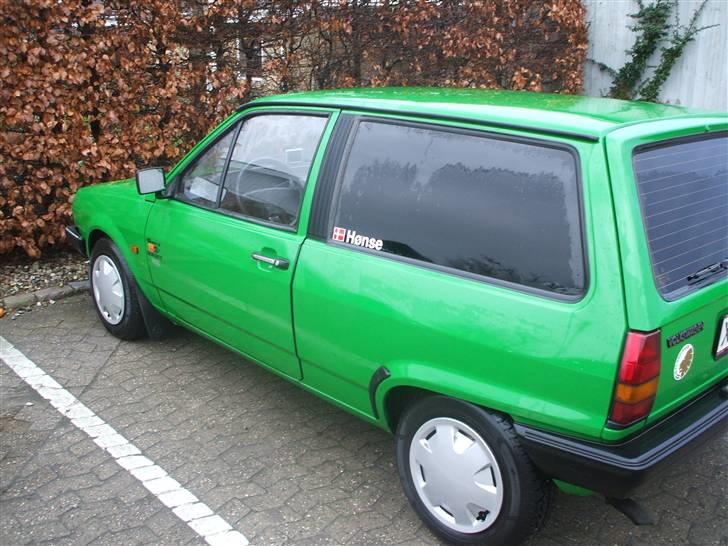 VW Polo (SOLGT) - Skildpadden set fra siden. billede 8