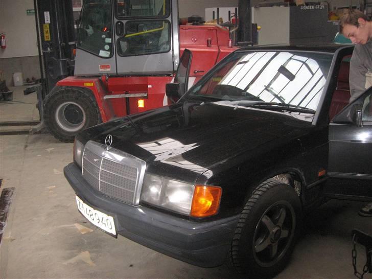 Mercedes Benz 190 E 2.6 12v billede 1