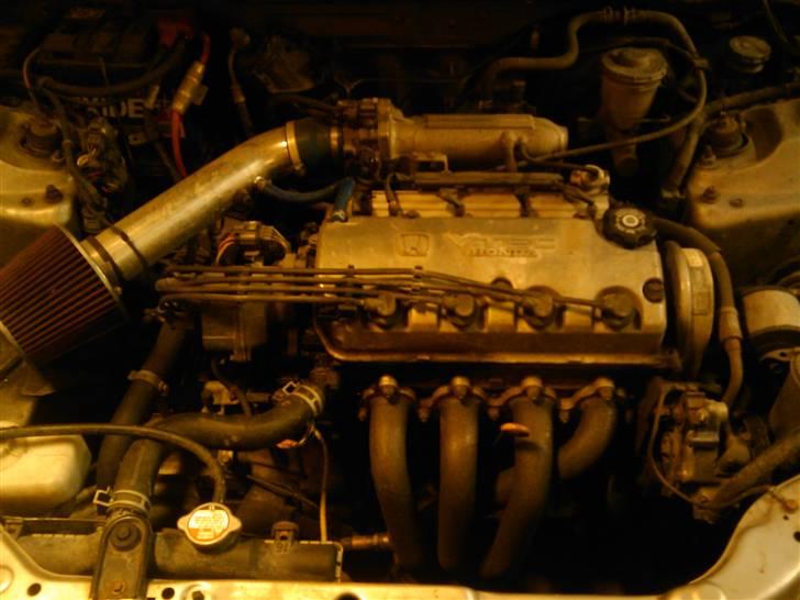 Honda Civic 1,6i VTEC SR SOLGT billede 6