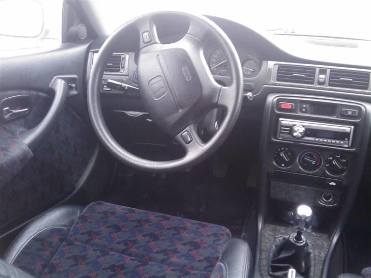 Honda Civic 1,6i VTEC SR SOLGT billede 8