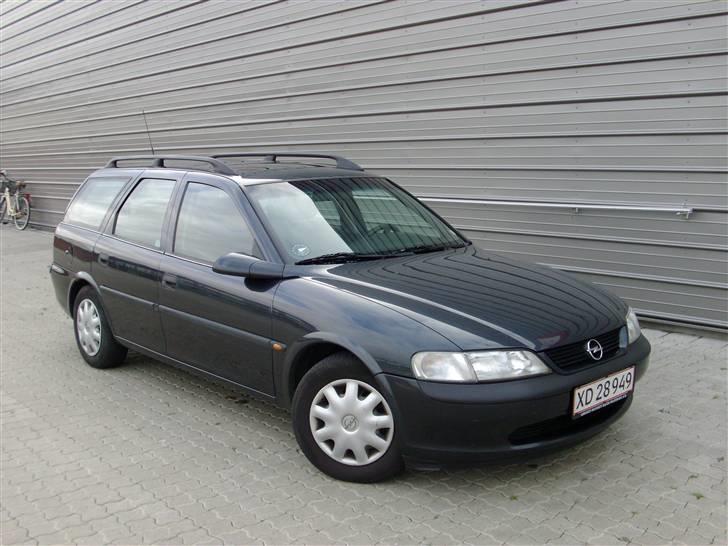 Opel Vectra *SOLGT* billede 2