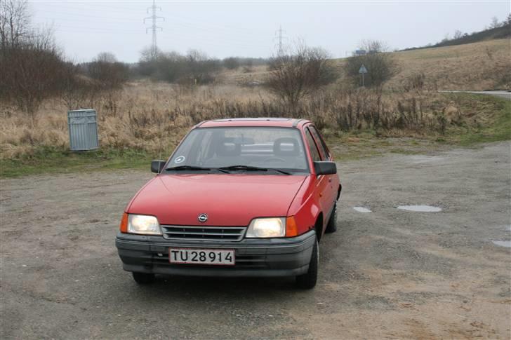 Opel Kadett (Solgt) billede 4