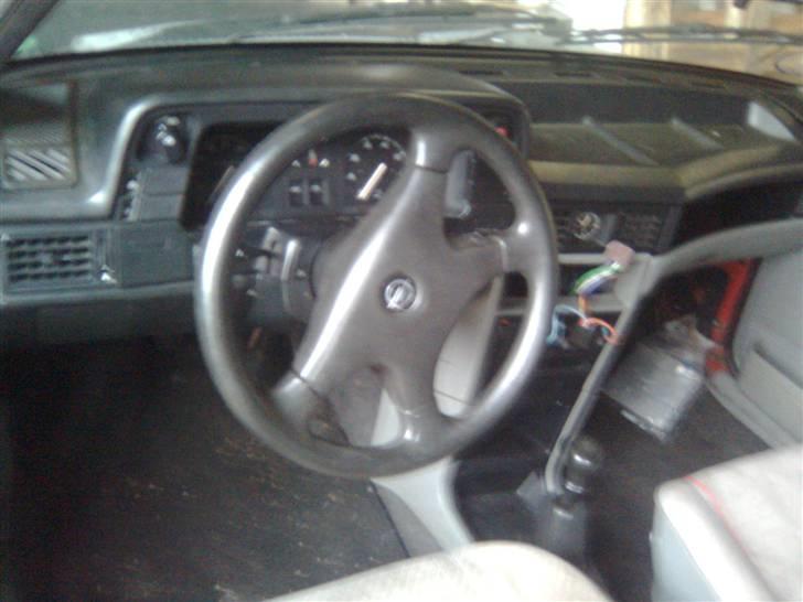 Opel kadett e skrottet billede 7