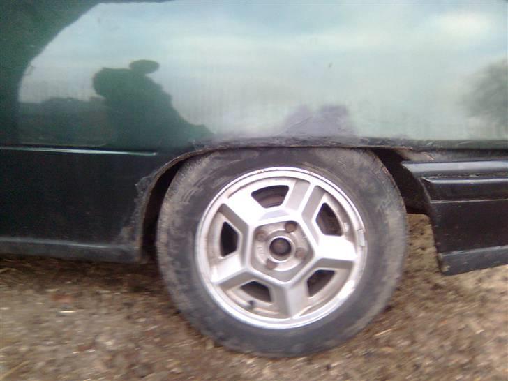 Opel kadett e skrottet billede 8