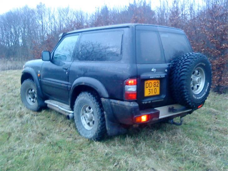 Nissan patrol y61 SOLGT billede 4