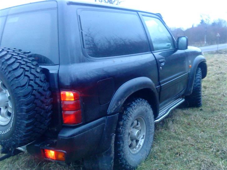 Nissan patrol y61 SOLGT billede 5