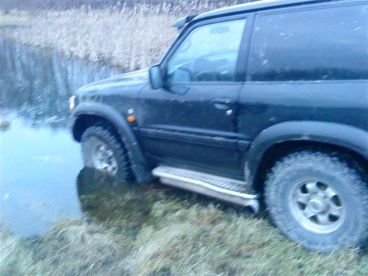 Nissan patrol y61 SOLGT billede 9