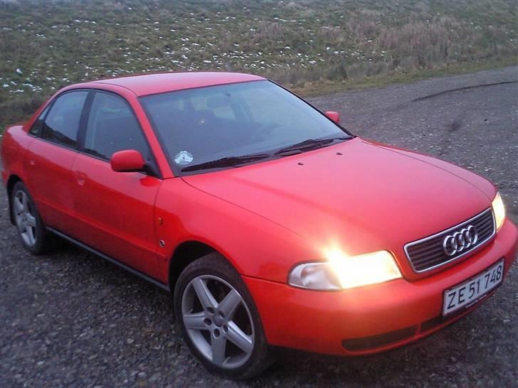 Audi A4 (SOLGT) billede 1