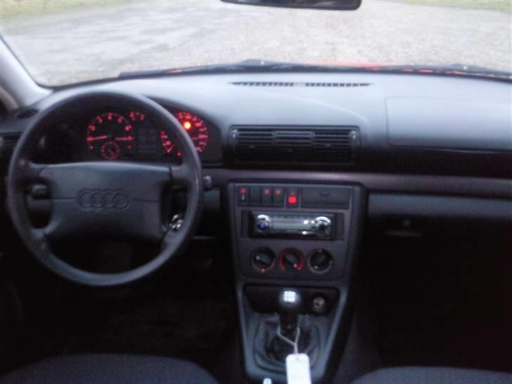 Audi A4 (SOLGT) billede 5