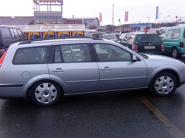 Ford Mondeo 2,0 Trend St. Car - lidt vægt kom der bagi efter en tysklandstur:) billede 7