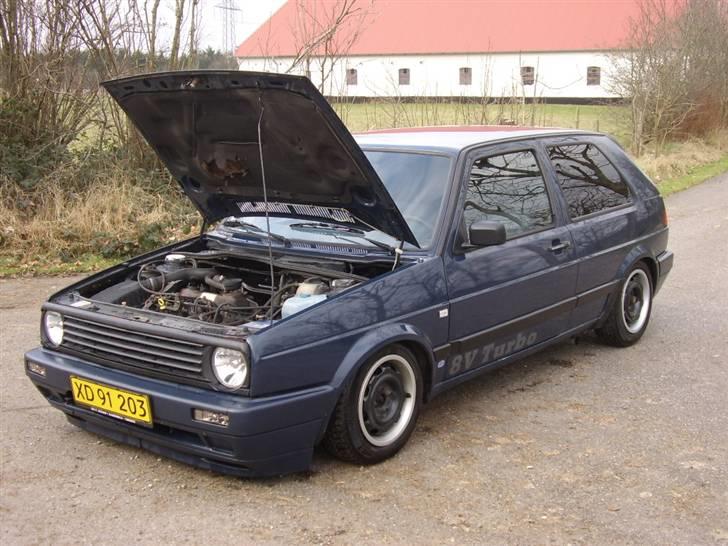 VW Golf 2 GTD solgt - hader høj kantsten køre læben af hver gang :P men det ser godt ud :D billede 16