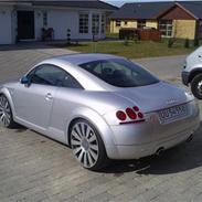 Audi TT Coupe quattro 