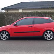 Ford Focus 2,0 Solgt