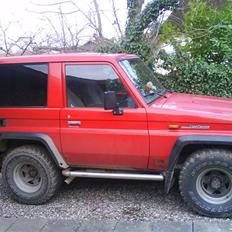 Toyota land cruiser lj70