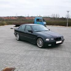 BMW e36 325i - solgt