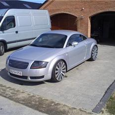 Audi TT Coupe quattro 
