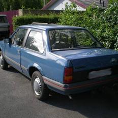 Opel corsa (SOLGT!)
