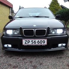 BMW 323i touring 