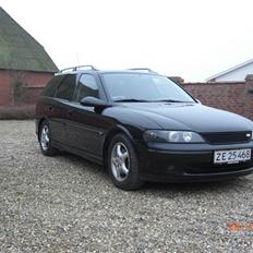 Opel Vectra B 1,8 16V St. Car