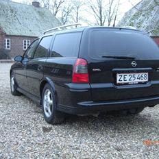 Opel Vectra B 1,8 16V St. Car