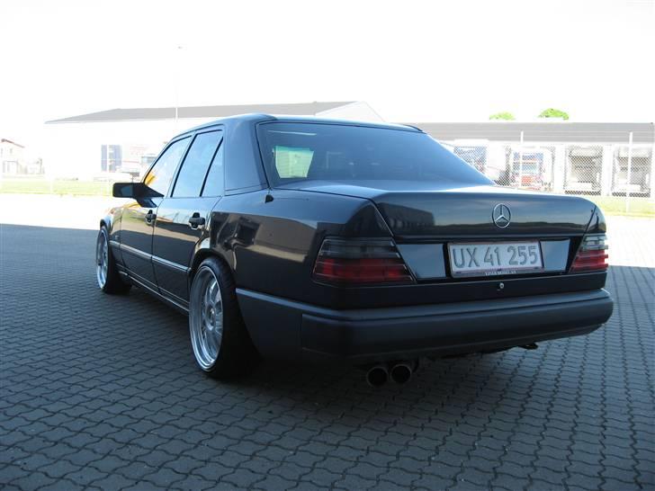 Mercedes Benz W124 260E billede 10