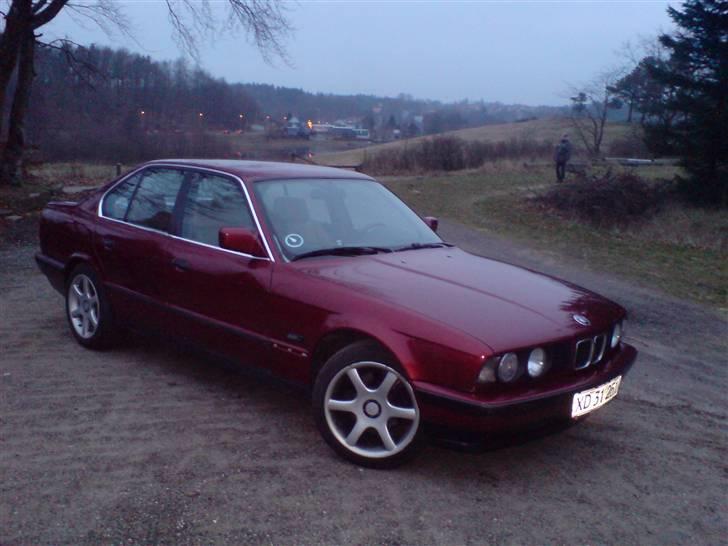 BMW e34 518i {SOLGT} billede 1