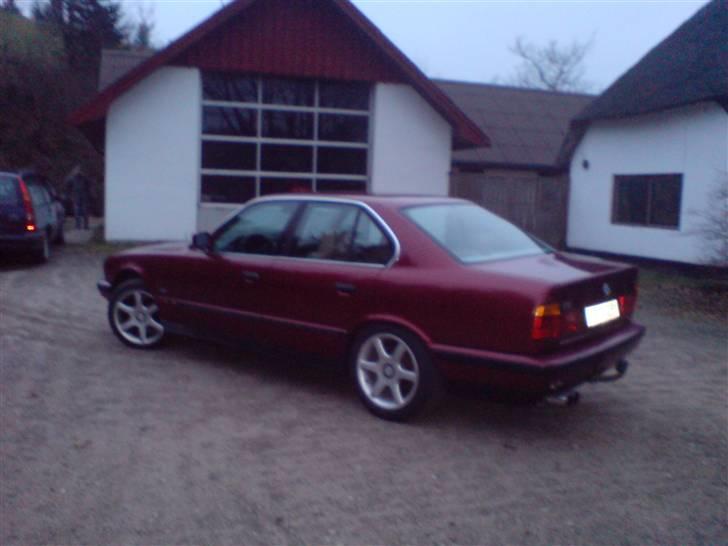 BMW e34 518i {SOLGT} billede 3