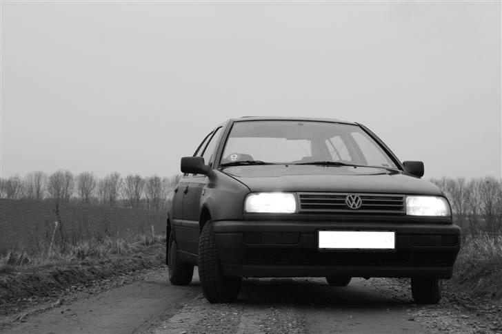 VW Vento CL 1.8 *solgt* billede 1