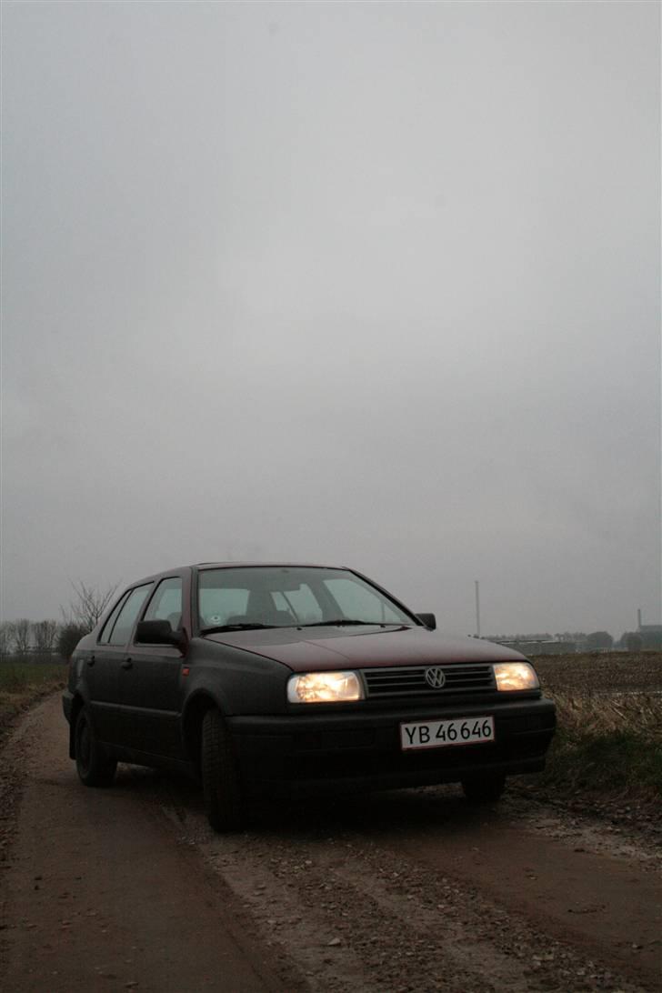 VW Vento CL 1.8 *solgt* billede 3