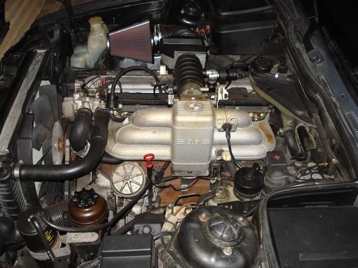 BMW e34 535i billede 8