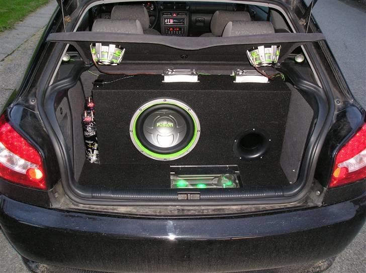 Audi A3 1.8T *SOLGT* - Ja det er ikke mange kasse bajer jeg kan have med i bagarummet billede 16