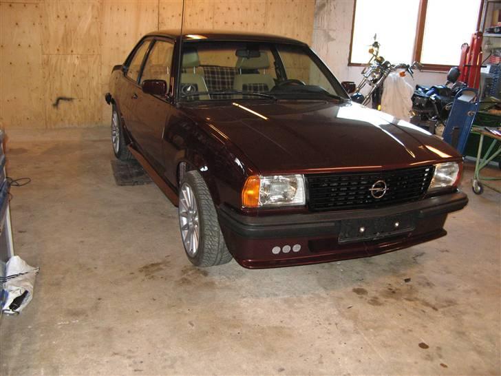 Opel Ascona B 2,0 billede 1