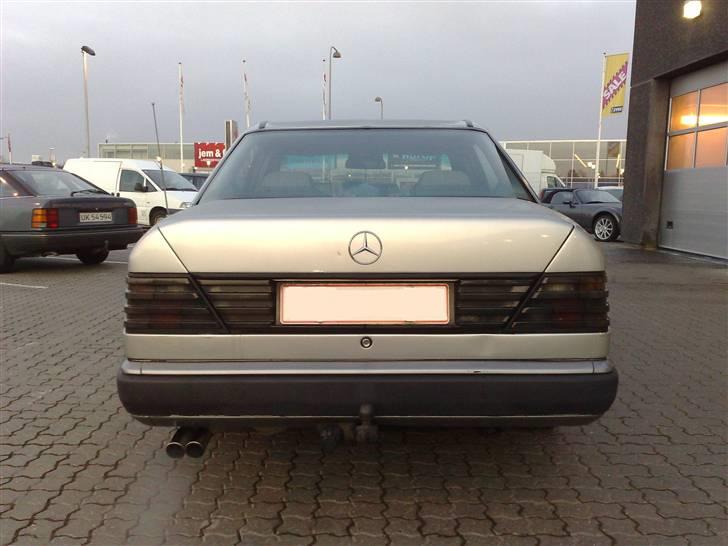 Mercedes Benz 124 billede 4