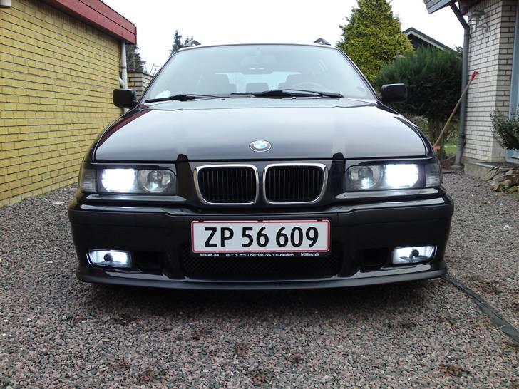 BMW 323i touring  billede 3
