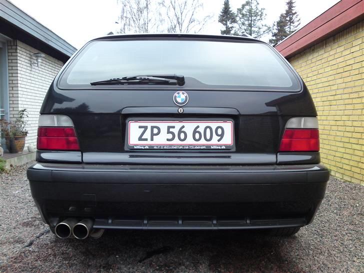BMW 323i touring  billede 8