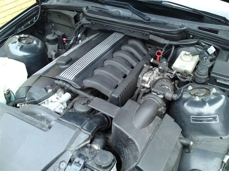 BMW 323i touring  billede 11