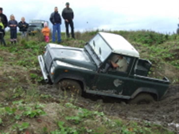 Land Rover Defender 90" - Det går vist galt det her... billede 11