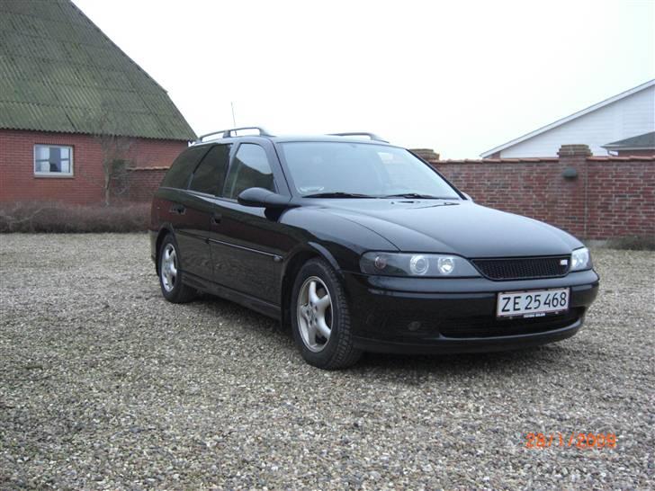 Opel Vectra B 1,8 16V St. Car billede 1