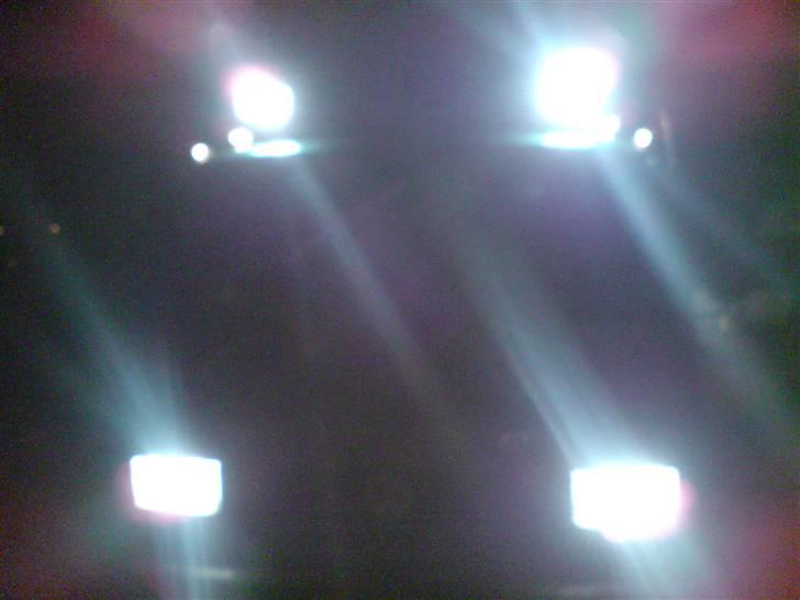 VW LT - Tag bøjle med fjernlygter og markeringslys om aftenen, fjernlygterne giver godt lys ved kørsel om natten billede 6